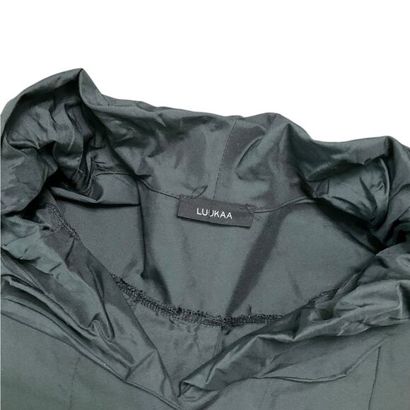 Luukaa Women’s Cropped Black Hooded Button down Jacket Size US 12 EUC - Picture 5 of 8